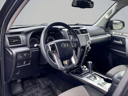Used 2020 Toyota 4Runner SR5 AWD/4WD image 2