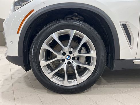 Used 2022 BMW X5 xDrive40i w/ Premium Package image 21