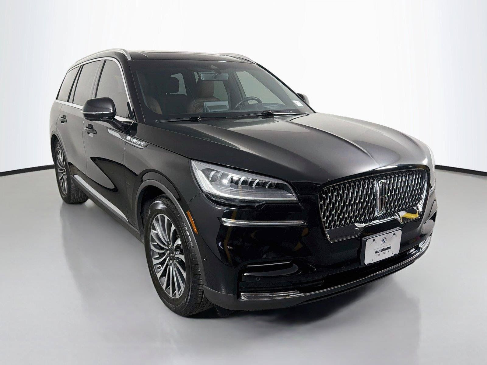 Used 2023 Lincoln Aviator Reserve w/ Equipment Group 201A RWD image 3