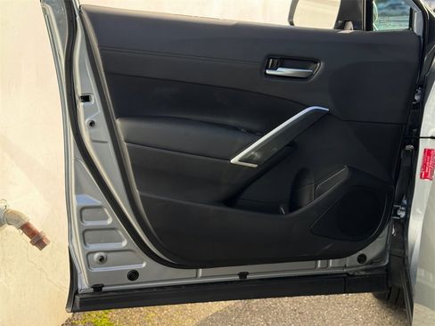 Certified 2024 Toyota Corolla Cross XSE image 10