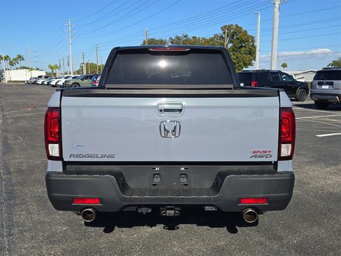 Used 2023 Honda Ridgeline Sport image 5