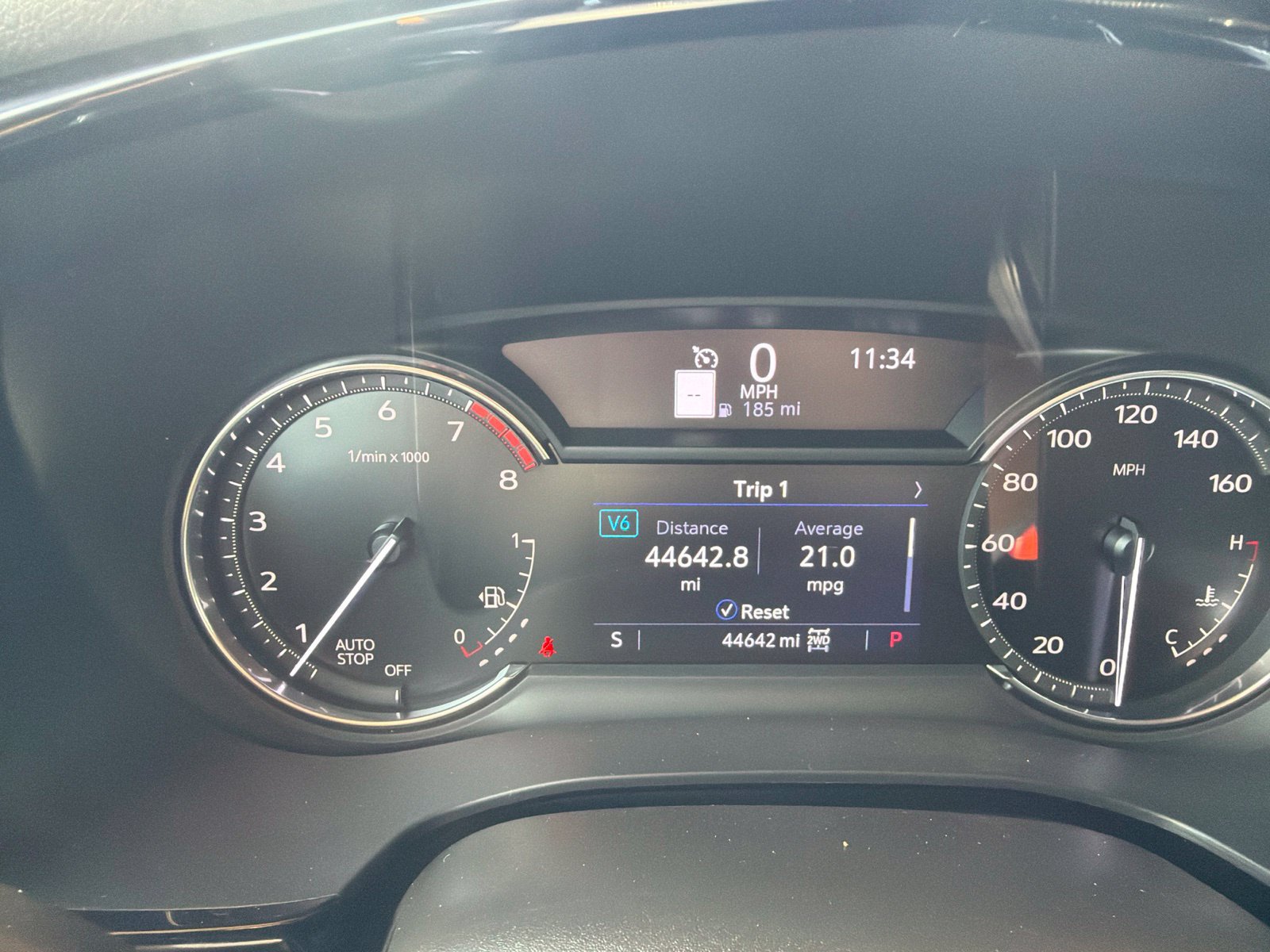 Used 2022 Cadillac XT5 Premium Luxury w/ LPO, Floor Liner Package AWD/4WD image 13