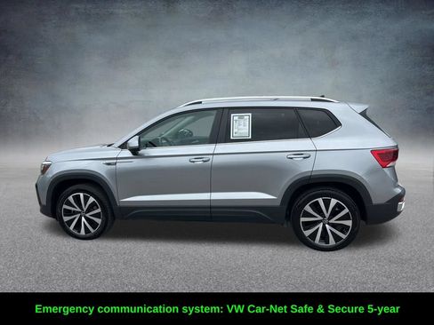 Used 2024 Volkswagen Taos SE FWD image 8