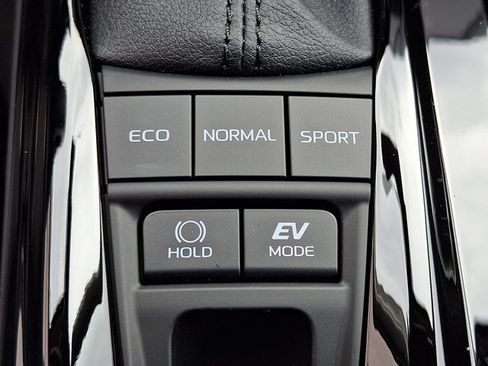 Used 2026 Toyota Camry XLE w/ Premium Package image 27