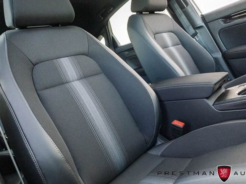 Used 2025 Honda Civic Sport image 4