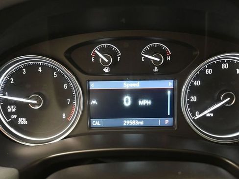 Used 2024 Buick Enclave Essence w/ LPO, Touring Package image 9