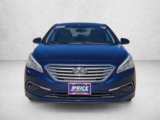 Used 2017 Hyundai Sonata SE video 2