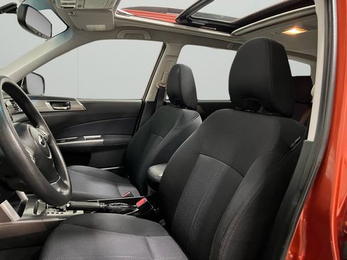Used 2011 Subaru Forester 2.5X Premium w/ All-Weather Pkg image 28