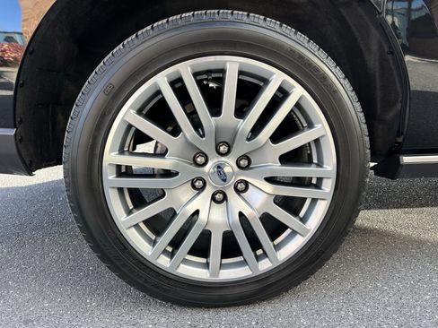 Used 2023 Ford Expedition Max Limited image 13