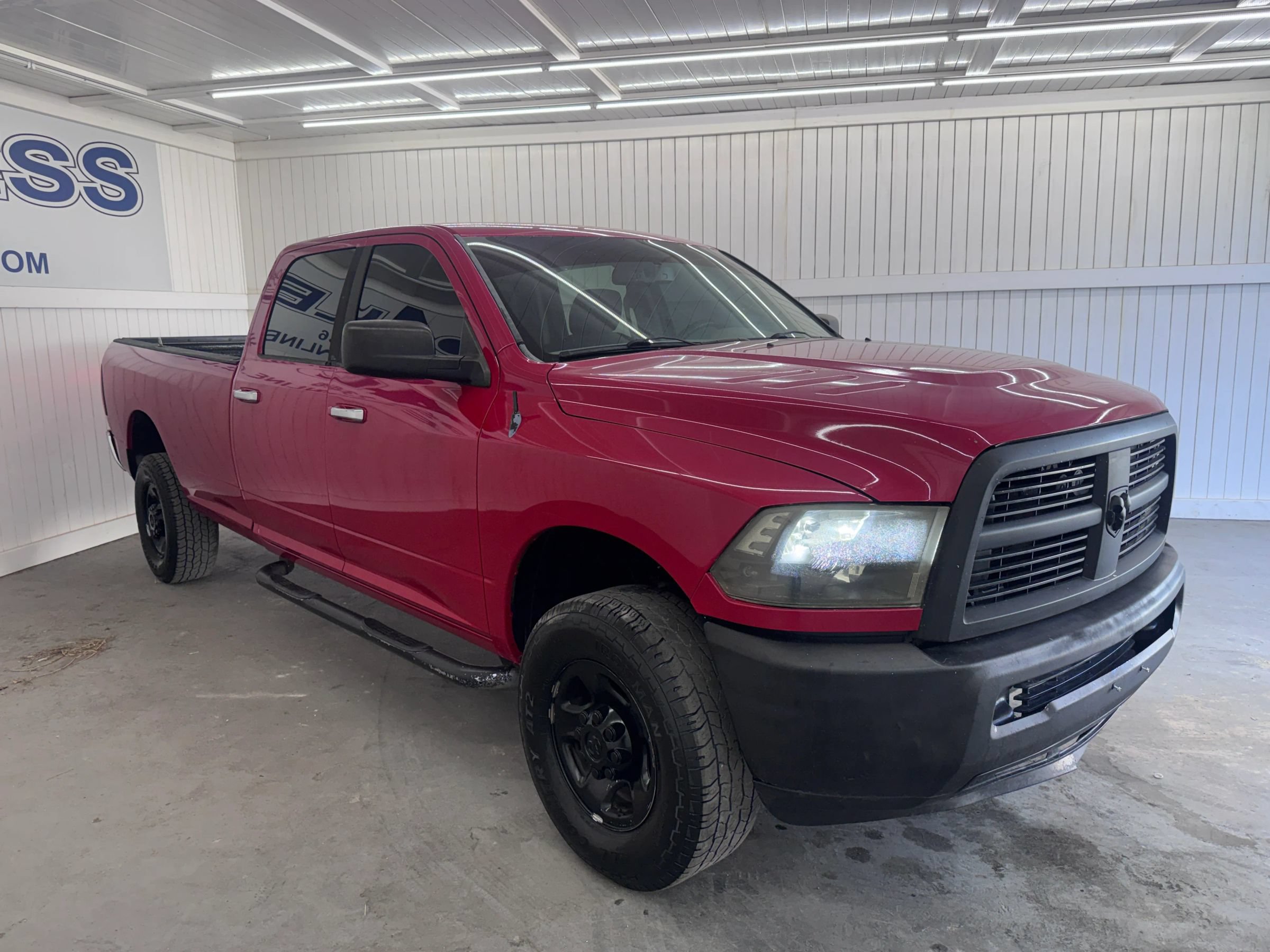 Used 2011 RAM 2500 SLT AWD/4WD image 3