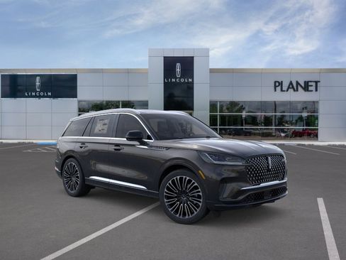 New 2026 Lincoln Aviator Black Label w/ Dynamic Handling Package AWD/4WD image 7