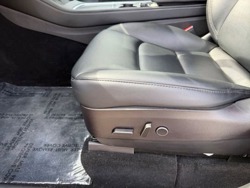 Used 2022 Tesla Model Y Long Range image 15