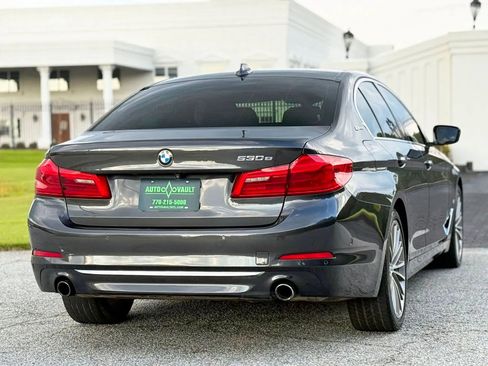 Used 2018 BMW 530e xDrive AWD/4WD image 9