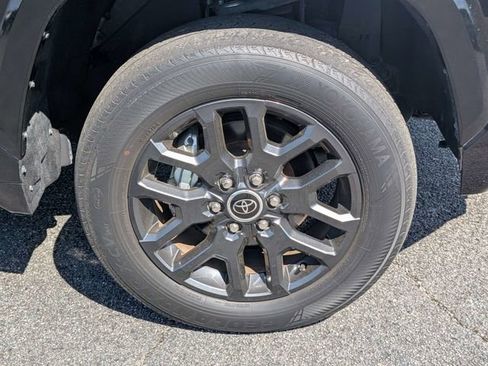 Used 2023 Toyota Tundra Platinum image 11