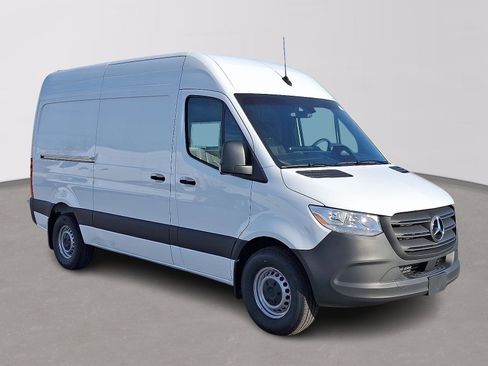 New 2026 Mercedes-Benz Sprinter 2500 image 3