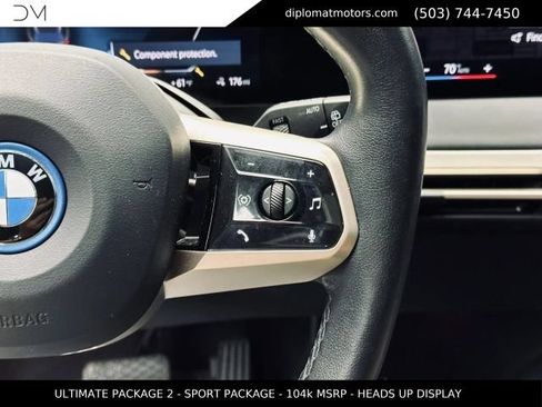 Used 2023 BMW iX xDrive50 w/ Ultimate Package 2 AWD/4WD image 32