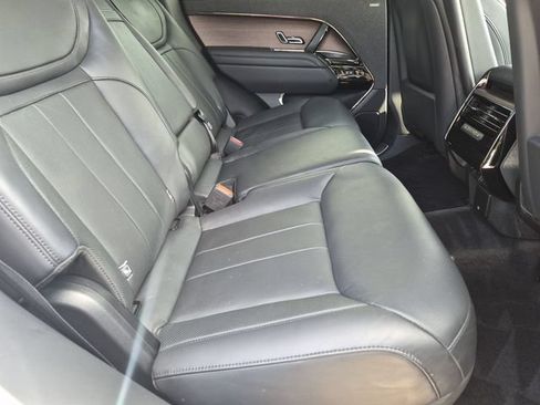 Used 2023 Land Rover Range Rover Sport SE AWD/4WD image 17