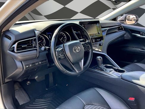 Used 2023 Toyota Camry SE image 13