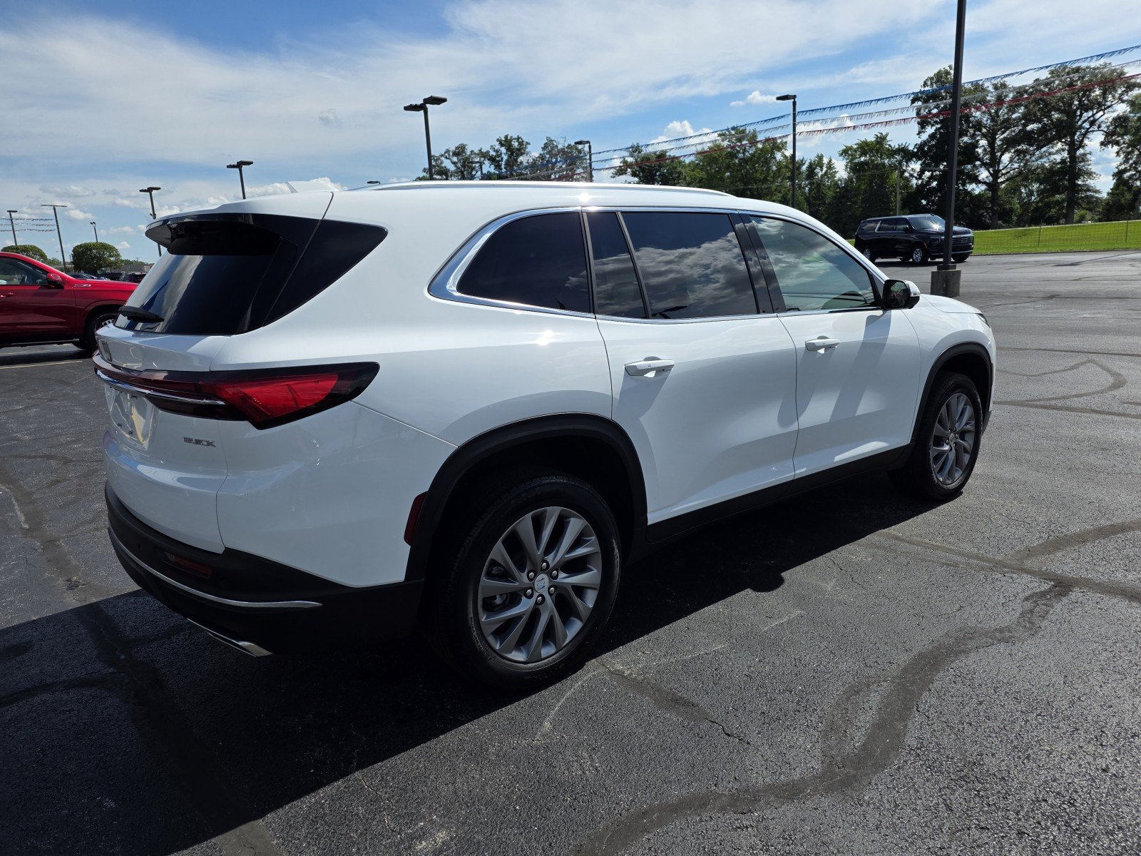 Used 2026 Buick Enclave Preferred w/ Power Package AWD/4WD image 13