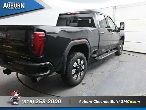 New 2026 GMC Sierra 2500 Denali w/ Denali Reserve Package image 13