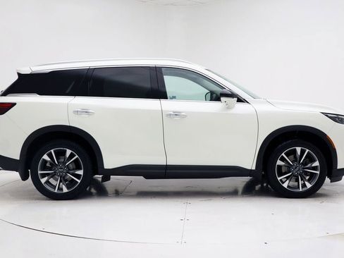Used 2023 INFINITI QX60 Luxe w/ Performance Audio Package AWD/4WD image 3