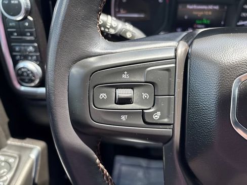 Used 2022 GMC Sierra 2500 AT4 w/ AT4 Preferred Package AWD/4WD image 11