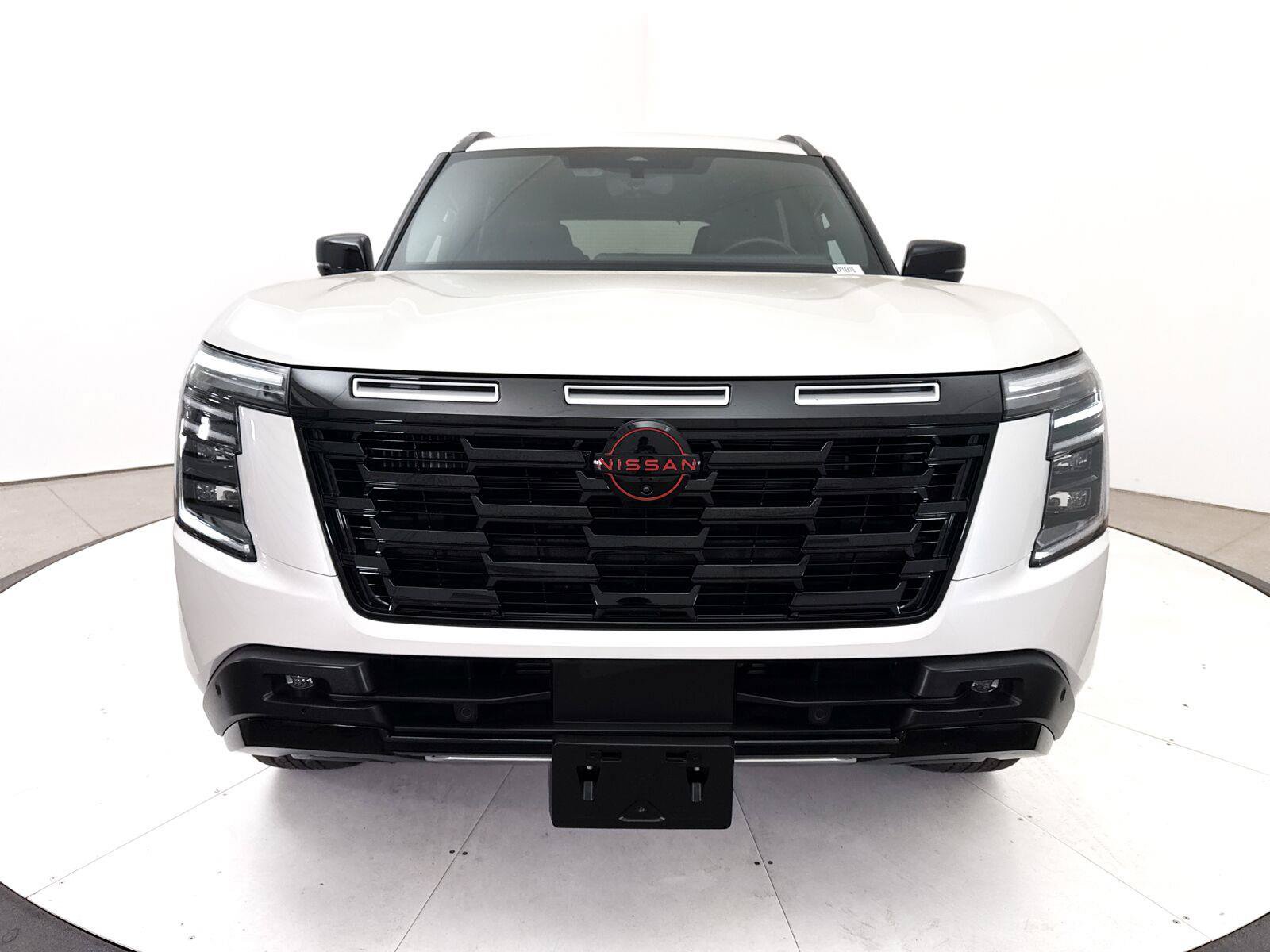 Used 2025 Nissan Armada PRO-4X w/ Pro-4X Premium Package AWD/4WD image 15