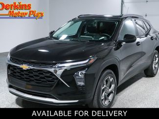 Used 2025 Chevrolet Trax LT w/ LT Convenience Package FWD video 1