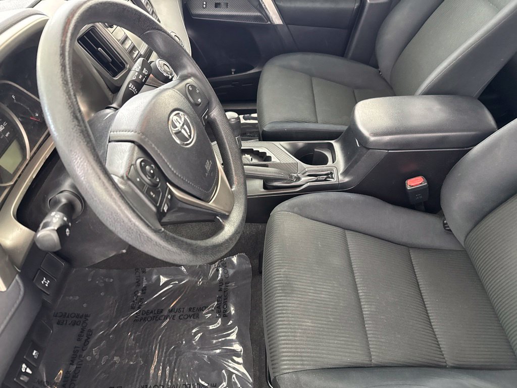 Used 2015 Toyota RAV4 LE AWD/4WD image 22
