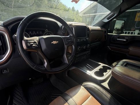 Used 2021 Chevrolet Silverado 2500 High Country w/ Z71 Off-Road Package AWD/4WD image 22
