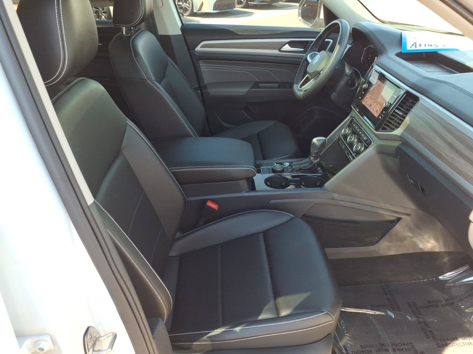 Certified 2023 Volkswagen Atlas SEL AWD/4WD image 11