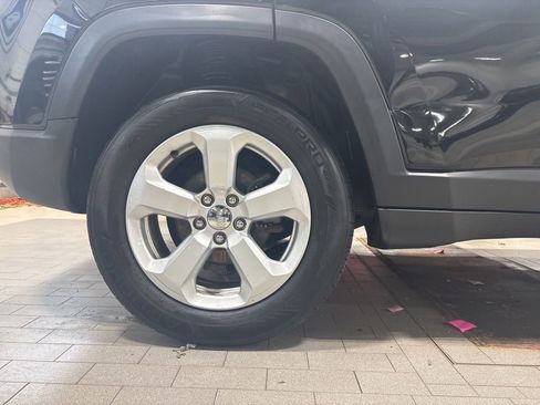 Used 2018 Jeep Compass Latitude w/ Cold Weather Group image 26