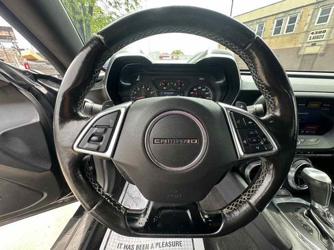 Used 2019 Chevrolet Camaro LT w/ Technology Package RWD image 13