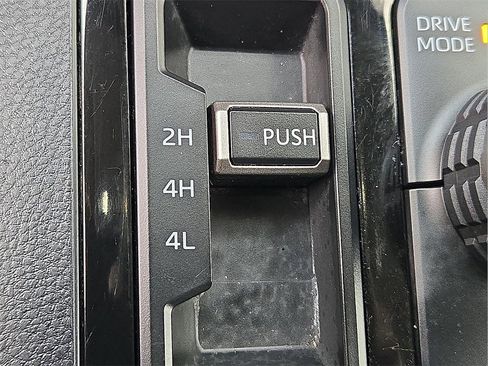 Used 2022 Toyota Tundra SR5 image 25