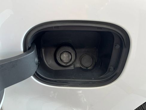 Used 2024 Chevrolet Silverado 1500 LTZ image 42