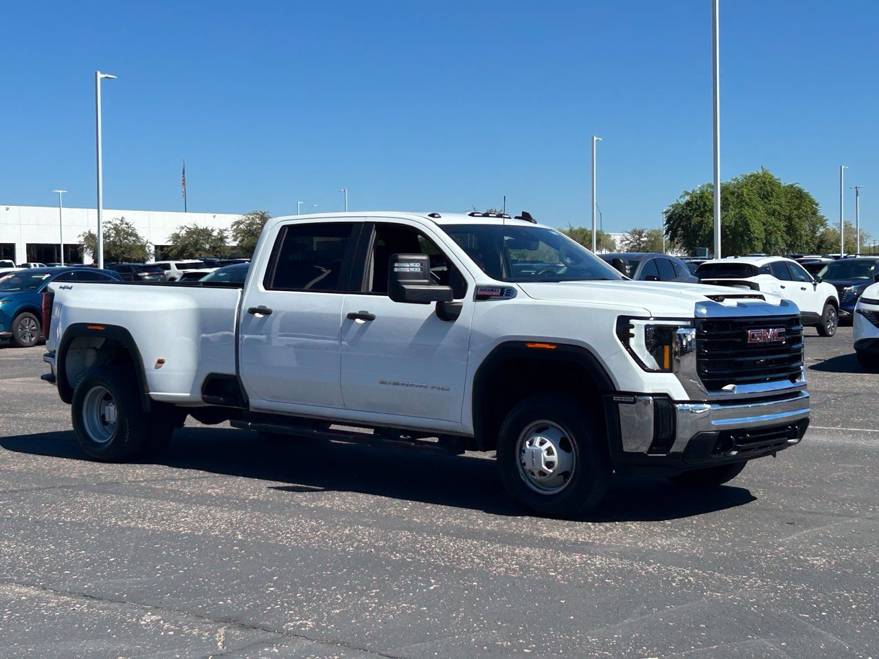Used 2026 GMC Sierra 3500 Pro w/ Convenience Package AWD/4WD image 8