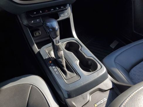 Used 2022 Chevrolet Colorado Z71 w/ Z71 Midnight Edition image 29