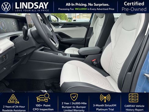 Used 2025 Volkswagen Tiguan SE AWD/4WD image 12