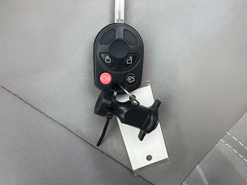 Used 2016 Ford Focus SE FWD image 29