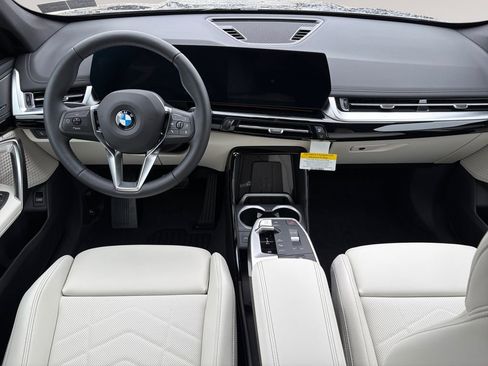 New 2026 BMW X1 xDrive28i AWD/4WD image 10