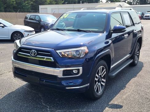 Used 2024 Toyota 4Runner Limited AWD/4WD image 6