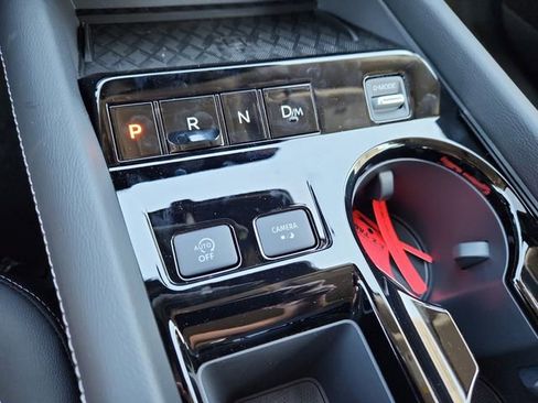 New 2025 Nissan Murano SV image 13