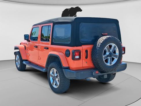 Used 2019 Jeep Wrangler Unlimited Sahara w/ Dual Top Group AWD/4WD image 5