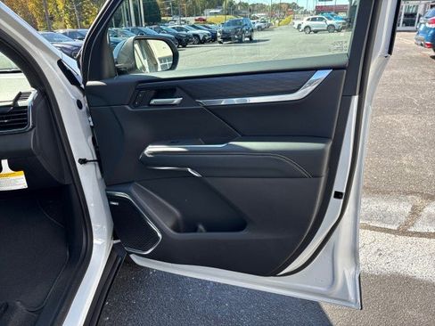 New 2026 GMC Acadia Elevation image 42