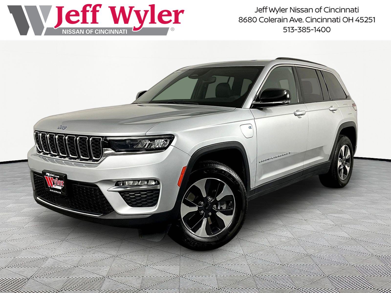 Used 2024 Jeep Grand Cherokee Limited 4xe AWD/4WD image 1