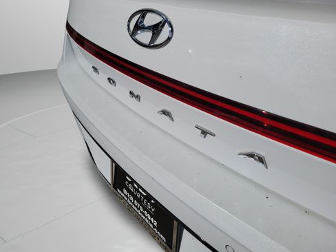 Used 2023 Hyundai Sonata Limited FWD image 32