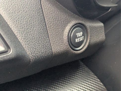 Used 2021 Subaru Crosstrek 2.0i AWD/4WD image 11