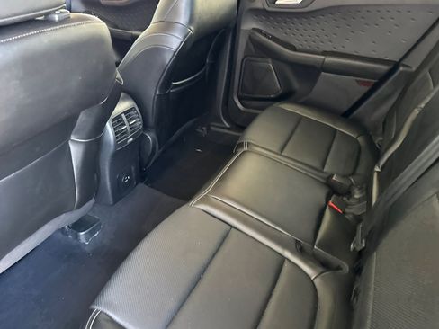 Used 2020 Ford Escape Titanium AWD/4WD image 28