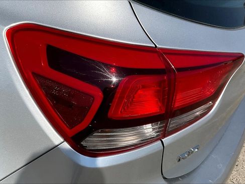 Used 2019 Kia Rio S image 30