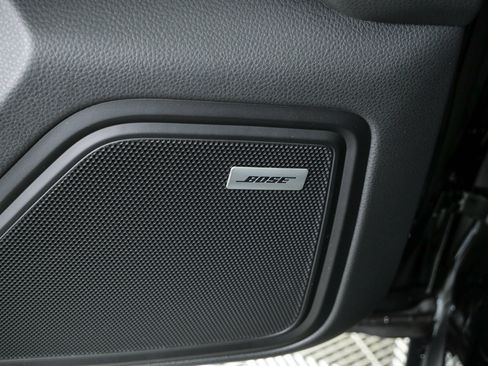 New 2026 Porsche Macan AWD/4WD image 7